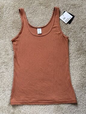 Senita Athletics Rust Colored Ribbed Tank Top